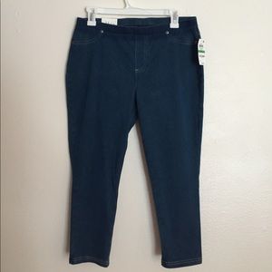 NWT Style & Co Capri Medium Wash PL